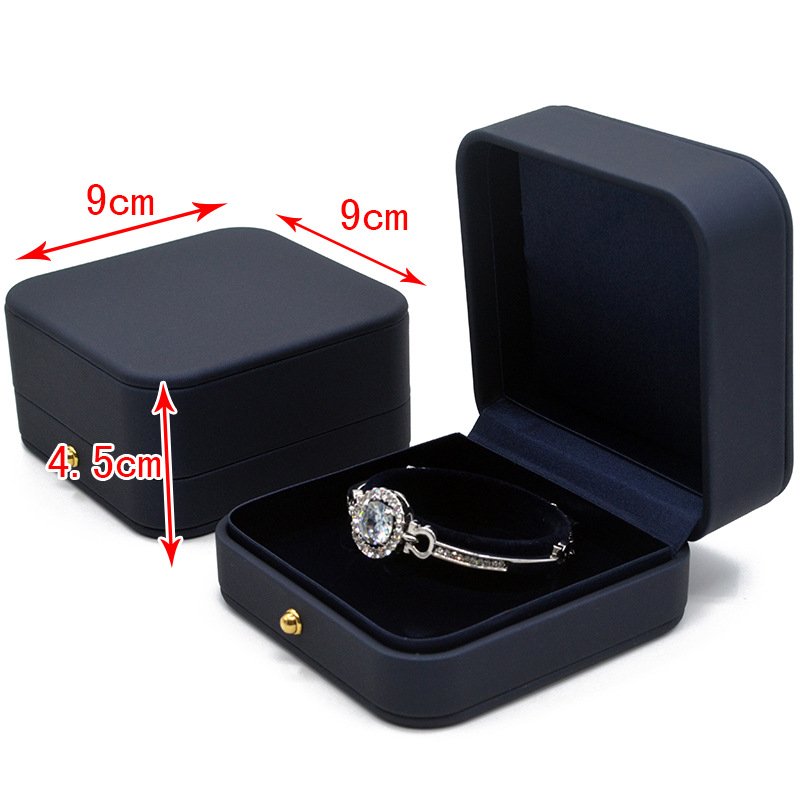 14829123360_1458098925